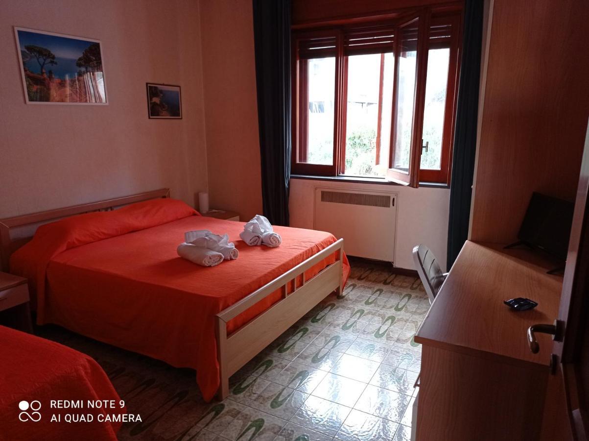 Chambre Triple avec Salle de Bains Commune